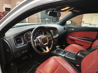 Dodge Charger - 4