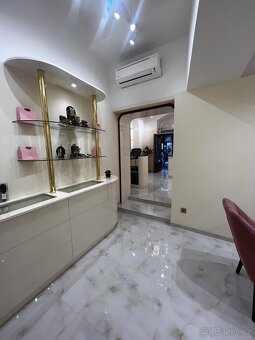 Luxusní lakovaný nábytek - 4