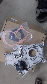 Vodní pumpa Toyota - 4