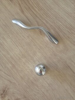 Úchytky na skříňky - 4