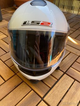 Helma na motorky - 4