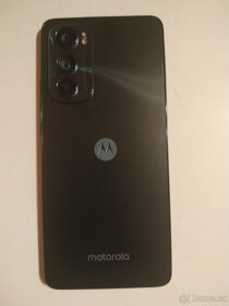 Motorola edge 30  (128/8+2 ram/ 50+50 mpx - 4