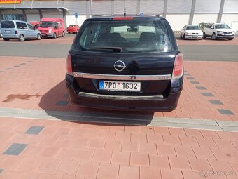 0pel Astra 1.9 tdi ( nafta) - 4