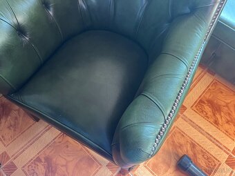 Kožené křeslo Chesterfield - 4