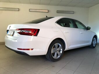 Škoda Superb 1,6 TDi, 88 kW - 4