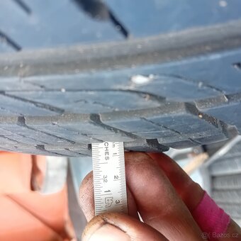 Pneu 175/70 R 13 barum - 4