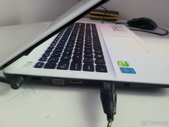 Skvělý notebook ASUS 15,6", i3, dedikovaná grafika - 4