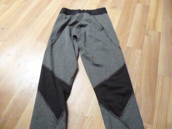 3/4 sportovní legíny Adidas Techfit vel. XS - 4