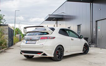 Honda Civic TypeR FN2 2.0 i-VTEC 148kW Championship White - 4