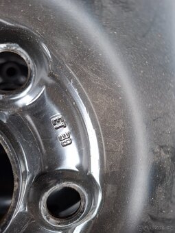 Skoda Fabia,Roomster 185/60r15 zimni 5x100 - 4