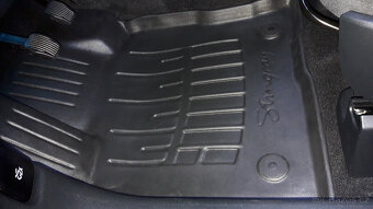 Ford Kuga gumové koberce - 4