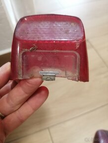 Zadni kryty svetel na Jawa. - 4