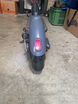 Elektrická koloběžka AOVOPRO M365 Pro ES80 - 4