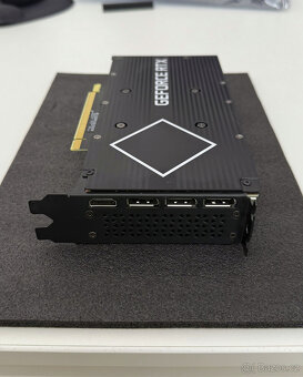 GeForce RTX™ 3060 Ti 8 GB GDDR6 - 4