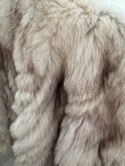 Kožich ze stříbrné lišky - 4