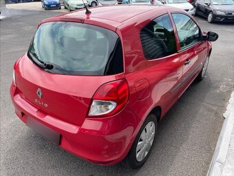 Renault Clio 1,5 (2009) - 4