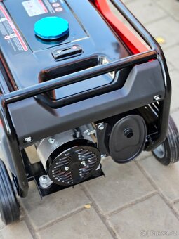 Elektrocentrála 230V  2200w - 4