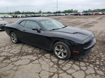 Dodge Challenger 3,6 V6 - 4