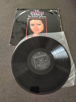 LP - Petr Novák - Ve jménu lásky - 010287 - 4