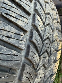 Pneu zimní 215/65/16 - 4