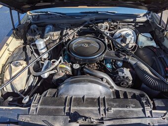 OLDSMOBILE Delta 88 Coupe - 4