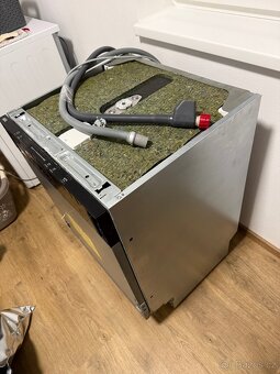 Prodám myčku AEG Mastery FSB52637P - 4