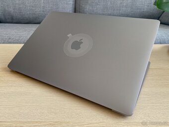 100% JAKO NOVÝ Apple MacBook Pro 15" s Core i9 - ZÁRUKA - 4