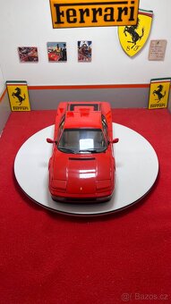 Ferrari Testarossa 1:18 Kyosho - 4