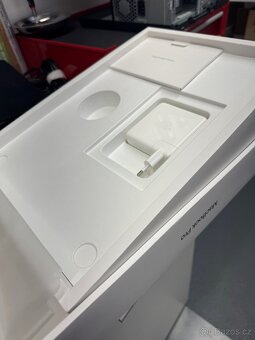 Prodám MacBook Pro 16, 2019, i9, 32 GB RAM - 4