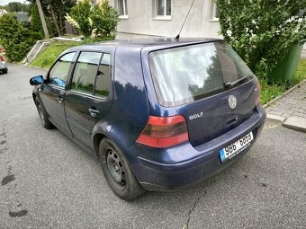Volkswagen Golf - 4