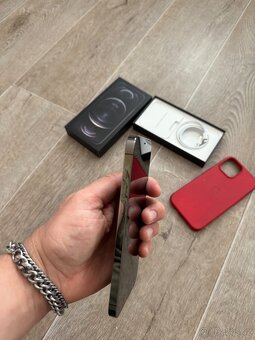 iPhone 12 Pro Max / 256 GB - 4