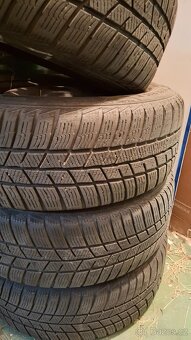 Zimní pneu s disky 195/60 R15 vzorek 5 mm FORD TOURNEO COUR. - 4