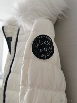 Zimní bunda s kapucí SOCCX vel. M nová - 4