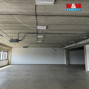 Pronájem multifunkčního objektu, 829 m², Nupaky ul. Komerční - 4