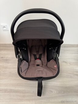 Autosedačka Kiddy evoluna i-Size včetně isofix báze - 4