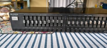 Equalizer Hitachi 10 pásmový - 4