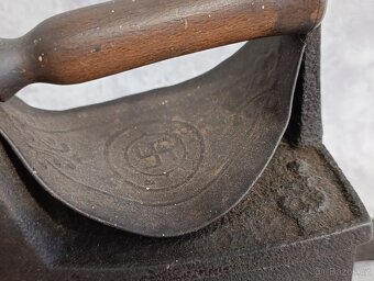 Německá komínová želhička s podložkou (2xsvastika) - 4