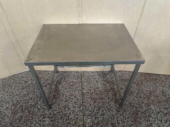 Nerezový stůl do prostoru - 4