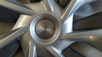 Poklice Tesla R19 Gemini - 4