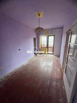 Prodej krásného bytu 3+1 s lodžií, garáží a půdou - 4