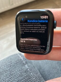 Apple Watch SE (2022) 44mm - 4