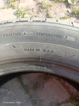 Prodám celoroční pneu Michelin R17 - 4