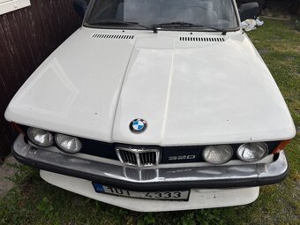 BMW 320 e21 - 4