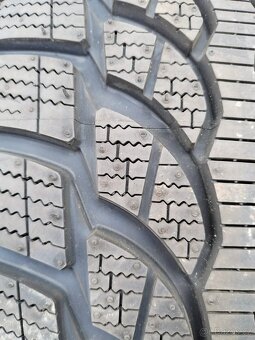 235/50/18 zimni pneu BRIDGESTONE 235/50 R18 - 4