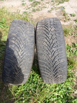 215/60R16 - 4