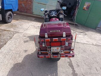 Honda Goldwing - 4