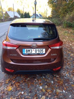 Hyundai ix20,Čr,1.4/16v/66kw,1.majitel,najeto 54.871km - 4