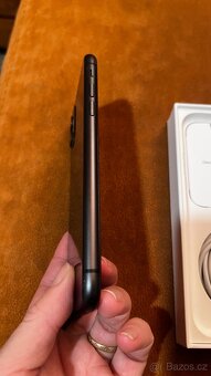 Prodám černý iPhone 11 128GB v.super stavu - 4