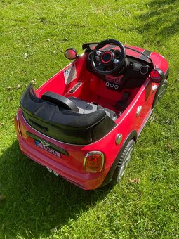 Dětské elektrické autíčko - 4
