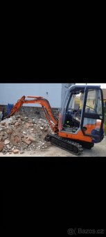 Minibagr Hitachi + Avia a80 kontejner - 4